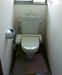 リフォーム施工前のトイレ